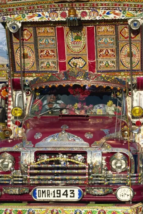 Framed Print : Decorated lorry, Gilgit, Pakistan, Asia