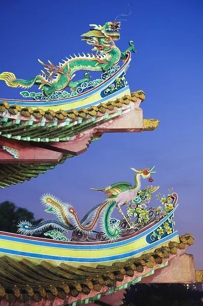 Decorative dragons, Thean Hou Chinese Temple, Kuala Lumpur, Malaysia, Southeast Asia