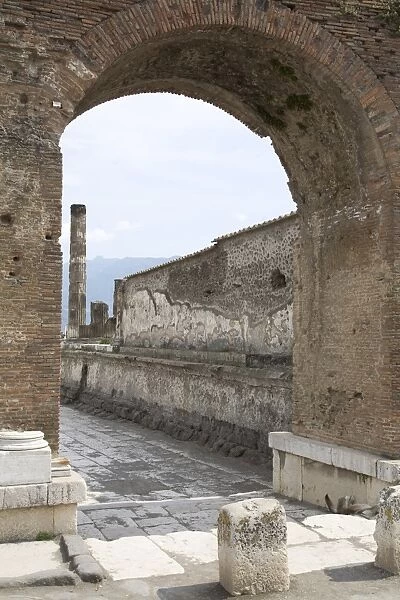 Decumano Maximo near the Forum, Pompeii, UNESCO World Heritage Site, Campania