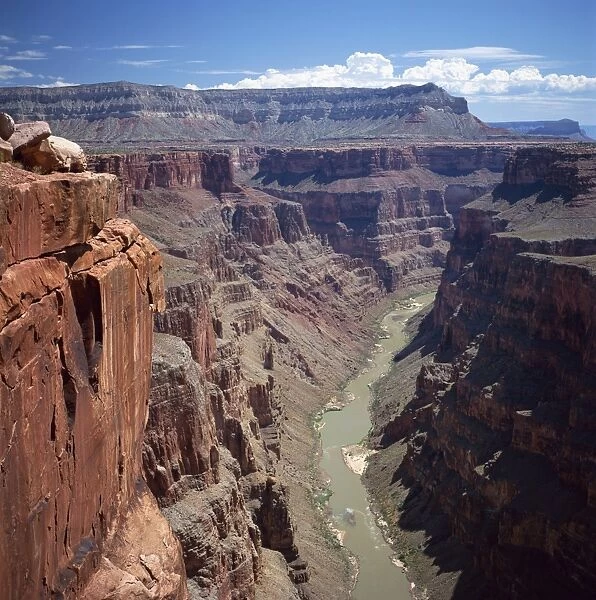 The deep gorge of the Colorado River on the west rim