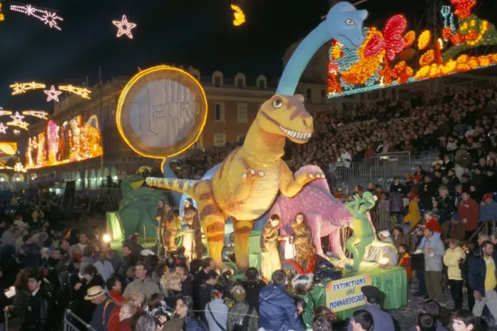 Framed Print : Defile aux Lumieres, Carnival, Place Massena, Nice, Alpes-Maritimes, Provence Framed Print : Defile aux Lumieres, Carnival, Place Massena, Nice, Alpes-Maritimes, Provence