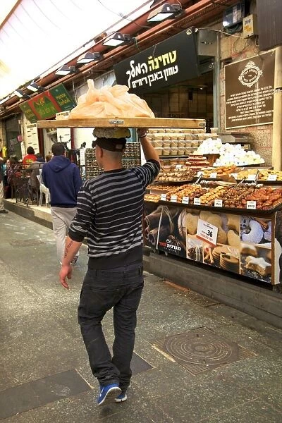 Delivering bread, Mahane Yehuda Market, Jerusalem, Israel, Middle East