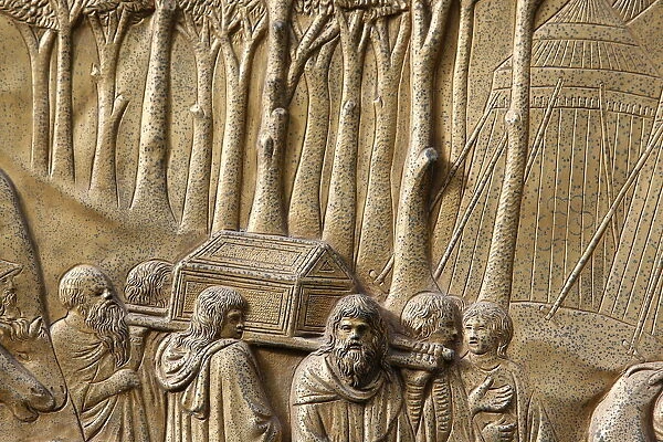 Depiction of the Ark of Alliance, Gate of Paradise door of the Baptistry of San Giovanni
