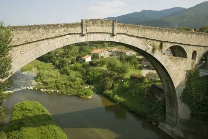 Framed Print : Devils Bridge and River Tech, Ceret, Vallespir, Languedoc-Roussillon, France, Europe Framed Print : Devils Bridge and River Tech, Ceret, Vallespir, Languedoc-Roussillon, France, Europe