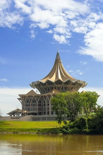 Dewan Undangan Negeri (DUN) Building, Sarawak River (Sungai Sarawak), Kuching, Sarawak, Malaysian Borneo, Malaysia, Southeast Asia, Asia