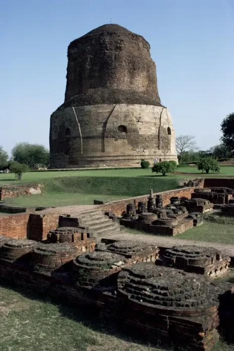 Framed Print : Dhamekh Buddhist stupa at Sarnath Framed Print : Dhamekh Buddhist stupa at Sarnath