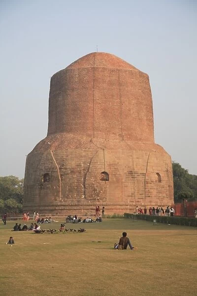 Dhamekh stupa, Buddhist, pilgrimage site, Sarnath, near Varanasi, Uttar Pradesh