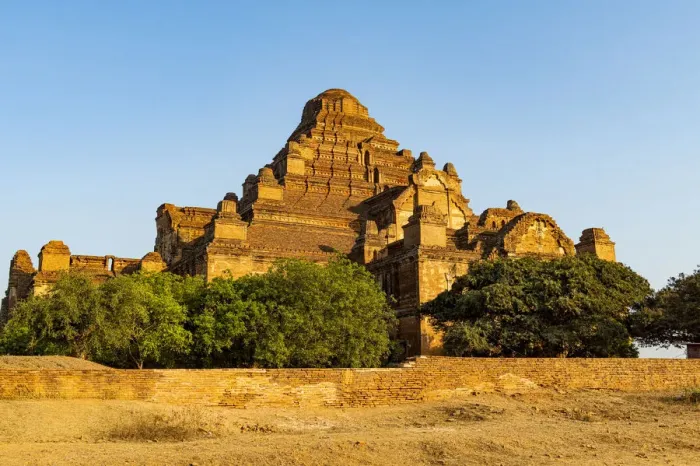 Framed Print : Dhammayan Gyi Temple at sunset, Bagan (Pagan), Myanmar (Burma), Asia Framed Print : Dhammayan Gyi Temple at sunset, Bagan (Pagan), Myanmar (Burma), Asia