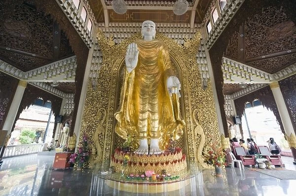 Dhammikarama Burmese Buddhist Temple, Georgetown, Penang, Malaysia, Southeast Asia, Asia
