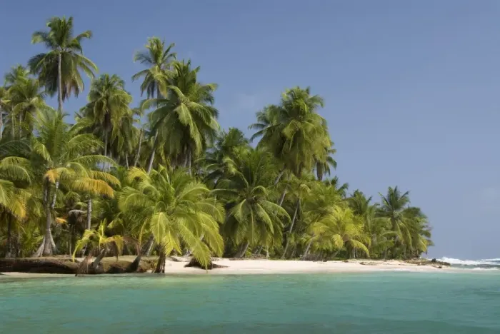 Framed Print : Diadup Island, San Blas Islands (Kuna Yala Islands), Panama, Central America Framed Print : Diadup Island, San Blas Islands (Kuna Yala Islands), Panama, Central America