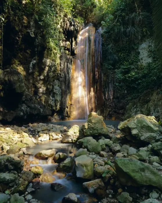 Framed Print : Diamond Falls, St Framed Print : Diamond Falls, St