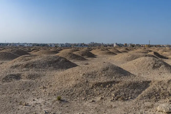 Framed Print : Dilmun Burial Mounds, UNESCO World Heritage Site, Kingdom of Bahrain, Middle East Framed Print : Dilmun Burial Mounds, UNESCO World Heritage Site, Kingdom of Bahrain, Middle East