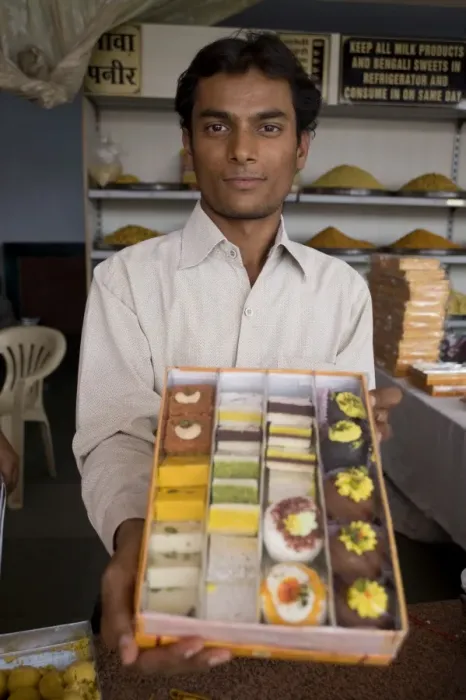 Framed Print : Diwali sweet (metai) salesman, Jaipur, Rajasthan, India, Asia Framed Print : Diwali sweet (metai) salesman, Jaipur, Rajasthan, India, Asia