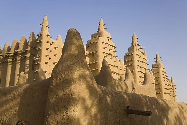 Djenne Mosque, the largest mud structure in the world, UNESCO World Heritage Site