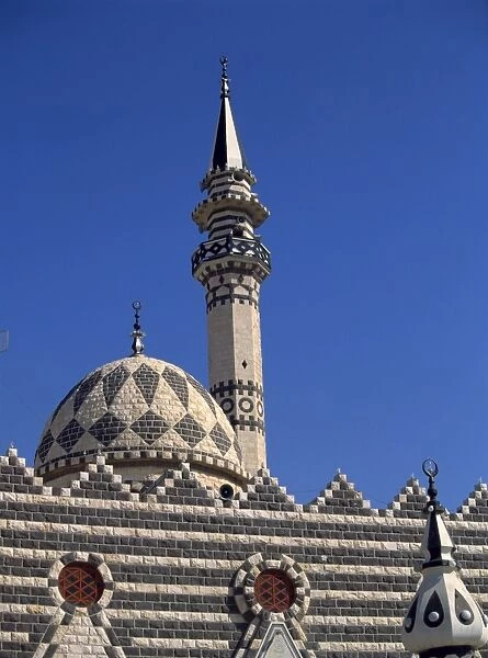 The dome and minaret of the Darwish Mosque