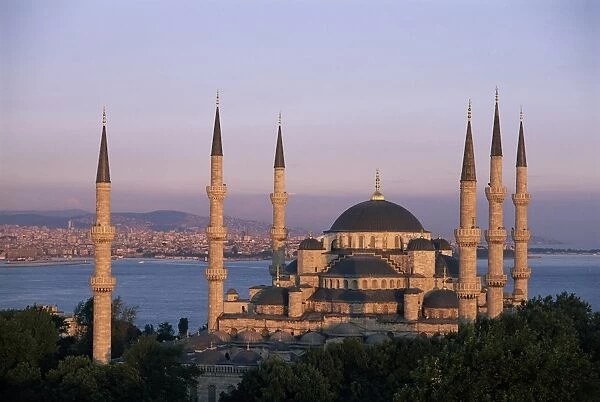 Dome and minarets of the Blue Mosque (Sultan Ahmat Mosque)