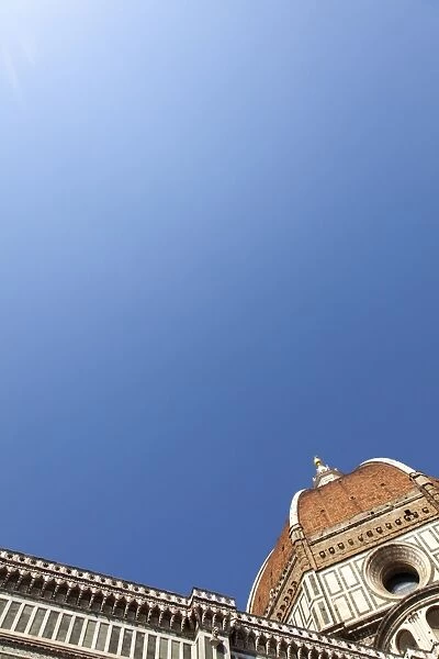 The Dome of Santa Maria del Fiore and blue sky, Florence, UNESCO World Heritage Site, Tuscany, Italy, Europe