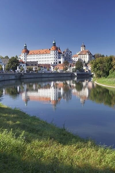 Donaukai quai, Neuburg Residenzschloss Castle, Neuburg an der Donau, Bavaria, Germany