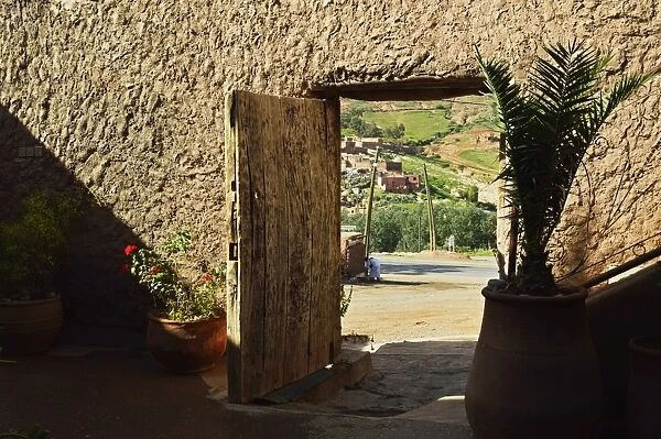 Doorway, near Tahnaout, High Atlas, Morocco, North Africa, Africa