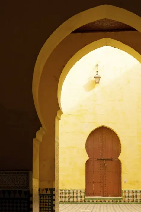 Framed Print : Doorways and arches in the Mausoleum of Moulay Ismail, Meknes, Morocco, North Africa Framed Print : Doorways and arches in the Mausoleum of Moulay Ismail, Meknes, Morocco, North Africa