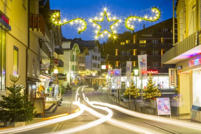 Framed Print : Dorfstrasse in Wengen, Jungfrau region, Bernese Oberland, Swiss Alps, Switzerland, Europe Framed Print : Dorfstrasse in Wengen, Jungfrau region, Bernese Oberland, Swiss Alps, Switzerland, Europe