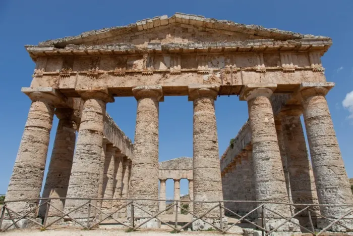 Framed Print : The Doric Temple of Segesta, the most important Elymian city in Sicily, Italy, Europe Framed Print : The Doric Temple of Segesta, the most important Elymian city in Sicily, Italy, Europe