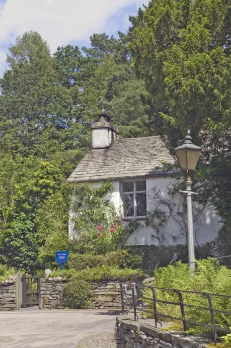 Framed Print : Dove Cottage, home of William Wordsworth from 1799 to 1808, Grasmere, Lake District National Park Framed Print : Dove Cottage, home of William Wordsworth from 1799 to 1808, Grasmere, Lake District National Park