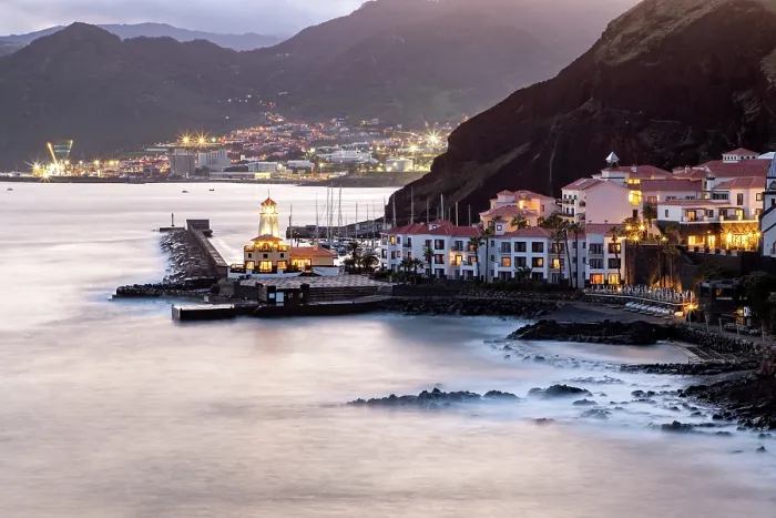 Framed Print : dramatic coastline with rocks of Madeira, Portugal Framed Print : dramatic coastline with rocks of Madeira, Portugal