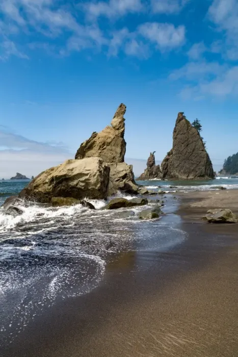 Framed Print : Dramatic sea stacks on Rialto Beach in the Olympic National Park, UNESCO World Heritage Site Framed Print : Dramatic sea stacks on Rialto Beach in the Olympic National Park, UNESCO World Heritage Site