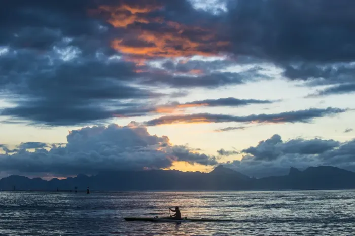 Framed Print : Dramatic sunset over Moorea, Papeete, Tahiti, Society Islands, French Polynesia, Pacific Framed Print : Dramatic sunset over Moorea, Papeete, Tahiti, Society Islands, French Polynesia, Pacific