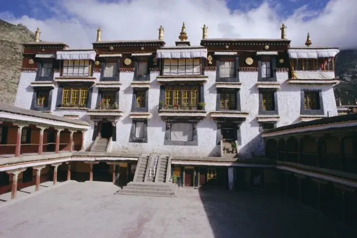 Framed Print : Drepung lamasery (monastery), Tibet, China, Asia Framed Print : Drepung lamasery (monastery), Tibet, China, Asia