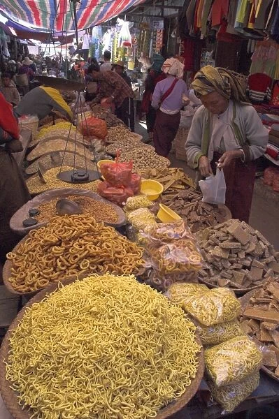 Dry food on indoor stalls in market, Augban, Shan State, Myanmar (Burma), Asia