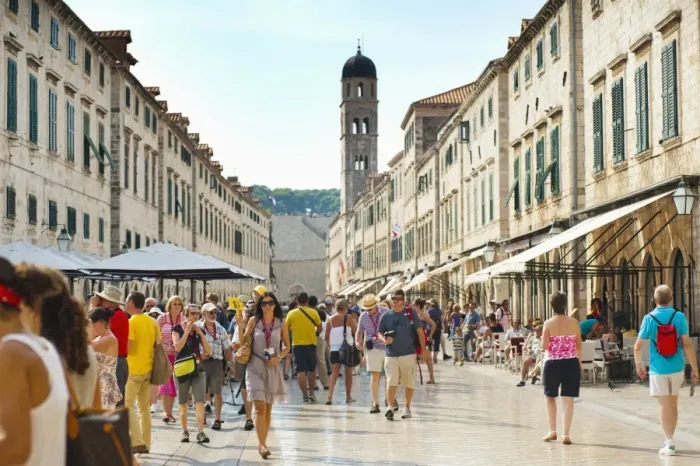 Framed Print : Dubrovnik City Tour on Stradun and the Franciscan Monastery in the background, Dubrovnik Old Town, UNESCO World Heritage Site, Dubrovnik, Croatia, Europe Framed Print : Dubrovnik City Tour on Stradun and the Franciscan Monastery in the background, Dubrovnik Old Town, UNESCO World Heritage Site, Dubrovnik, Croatia, Europe