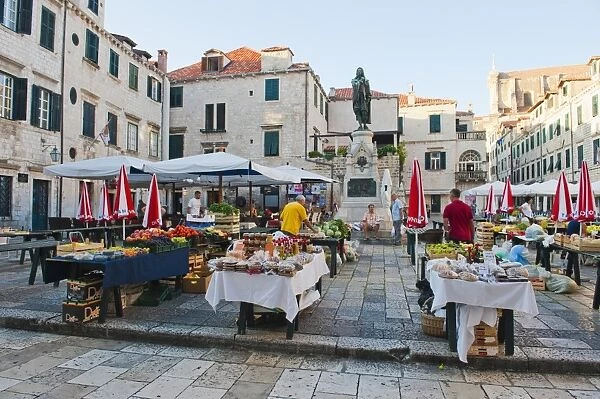Dubrovnik Market (Gundulic fruit market) in Gundulic Square, Dubrovnik, Dalmatia, Croatia, Europe