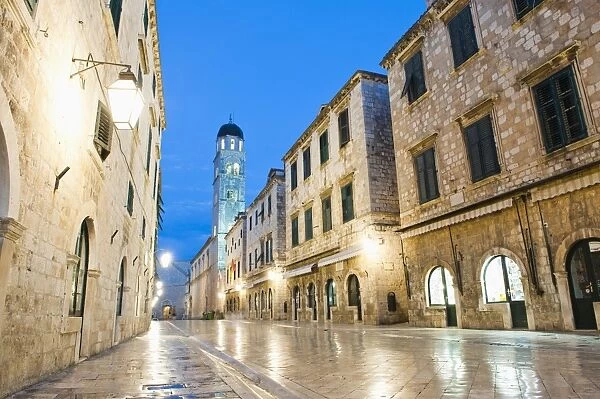 Dubrovnik Old Town, Franciscan Monastery on Stradun, the famous main street at night, UNESCO World Heritage Site, Dubrovnik, Dalmatia, Croatia, Europe