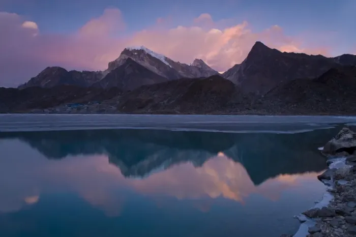 Framed Print : Dudh Pokhari Lake, Gokyo, Solu Khumbu (Everest) Region, Nepal, Himalayas, Asia Framed Print : Dudh Pokhari Lake, Gokyo, Solu Khumbu (Everest) Region, Nepal, Himalayas, Asia
