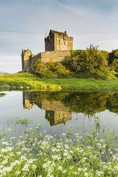Dunguaire Castle, County Galway, Connacht province, Republic of Ireland, Europe