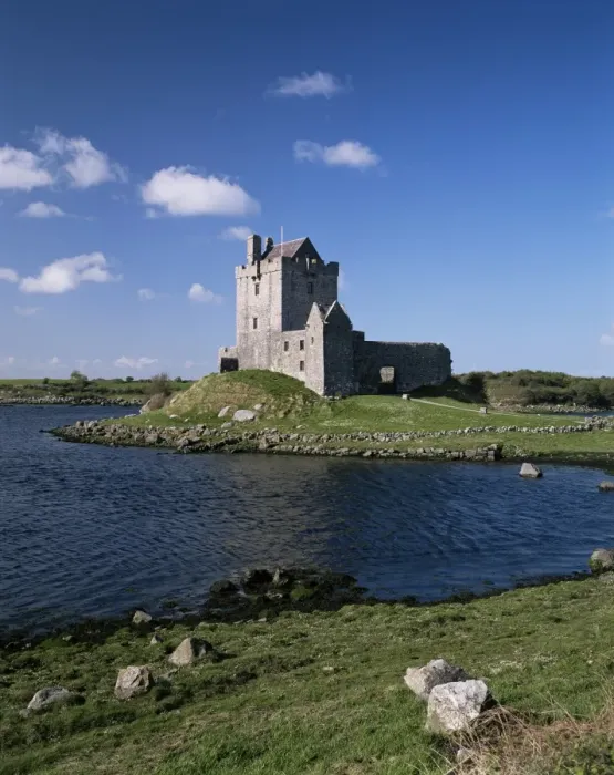 Framed Print : Dunguaire Castle near Kinvara Framed Print : Dunguaire Castle near Kinvara