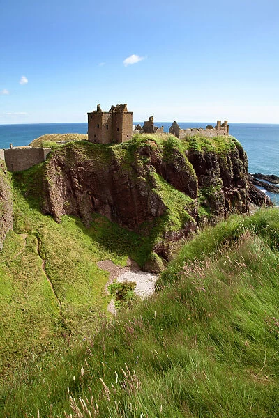 Dunnottar Castle near Stonehaven, Aberdeenshire, Scotland, United Kingdom, Europe
