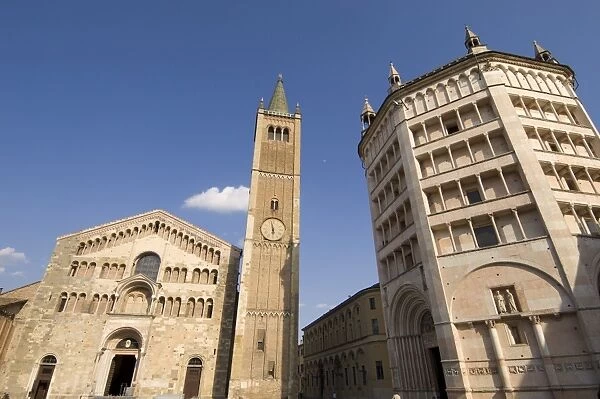 Duomo (Cathedral) and Baptistry, Parma, Emilia-Romagna, Italy, Europe