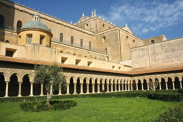 Duomo cloister