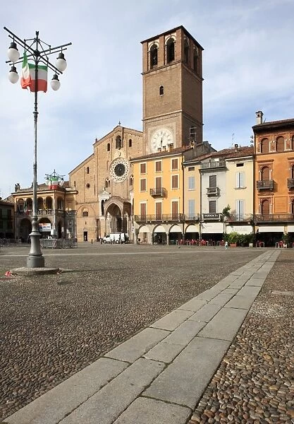 Duomo, Piazza Della Vittoria, Lodi, Lombardy, Italy, Europe