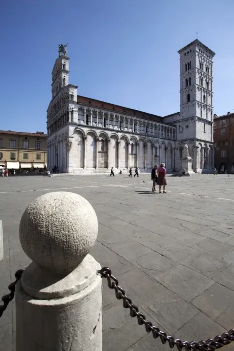 Framed Print : Duomo Square, Lucca, Tuscany, Italy, Europe Framed Print : Duomo Square, Lucca, Tuscany, Italy, Europe