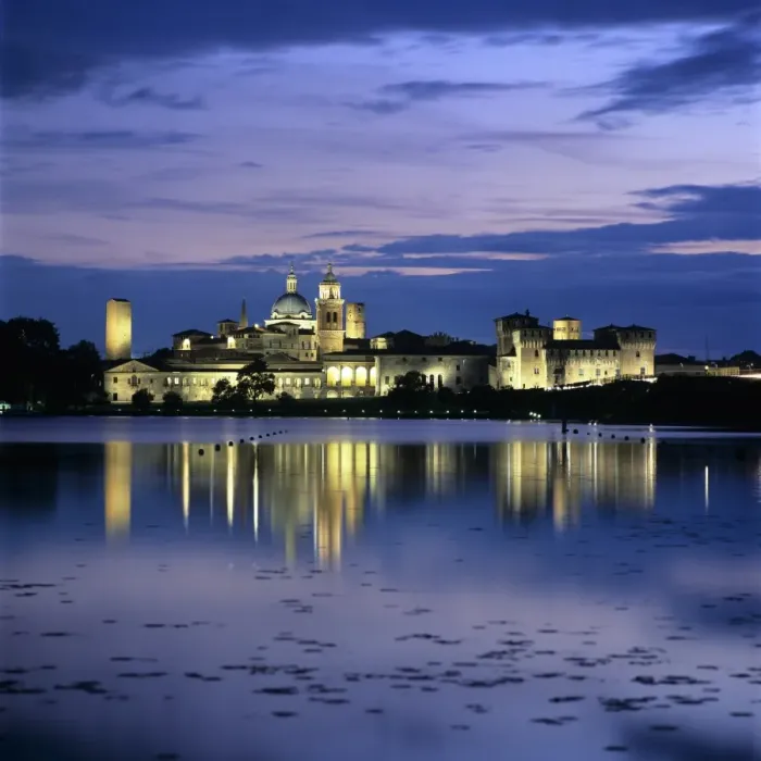 Framed Print : Dusk over the old town and Lake Inferiore, Mantua, Lombardy, Italy, Europe Framed Print : Dusk over the old town and Lake Inferiore, Mantua, Lombardy, Italy, Europe