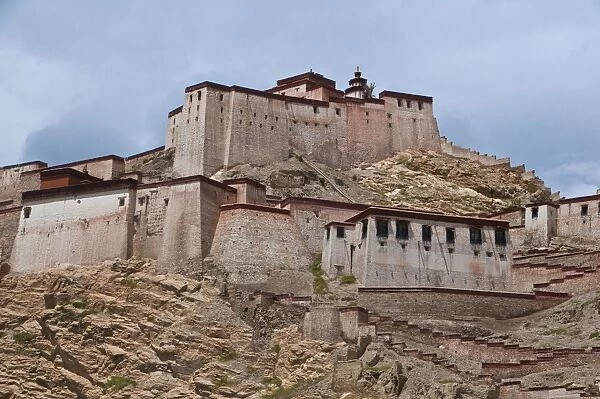 The dzong (fortress) of Gyantse, Tibet, China, Asia
