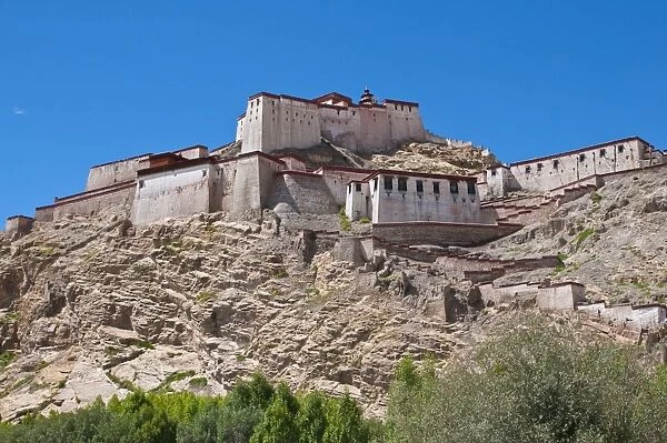 The dzong (fortress) of Gyantse, Tibet, China, Asia