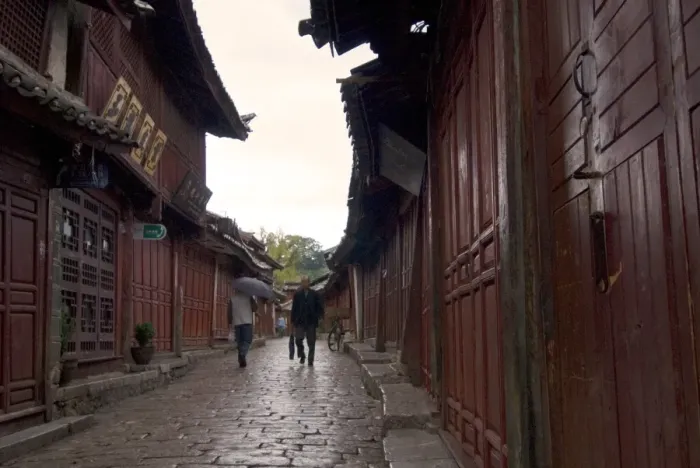 Framed Print : Early morning cobbled street, Lijiang old town, UNESCO World Heritage Site Framed Print : Early morning cobbled street, Lijiang old town, UNESCO World Heritage Site