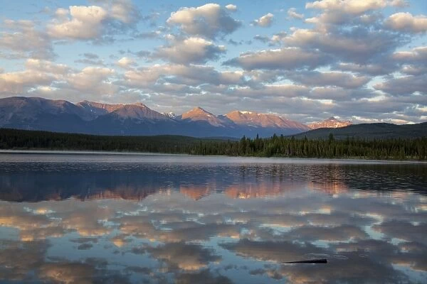 Early morning light at Pyramid Lake, Jasper National Park, UNESCO World Heritage Site