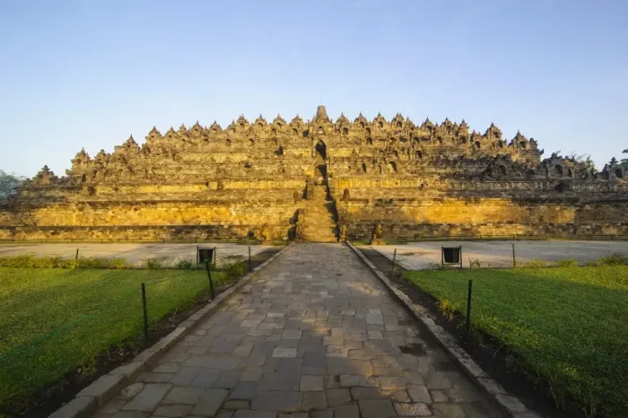 Framed Print : Early morning light at the temple complex of Borobodur, UNESCO World Heritage Site, Java, Indonesia, Southeast Asia, Asia Framed Print : Early morning light at the temple complex of Borobodur, UNESCO World Heritage Site, Java, Indonesia, Southeast Asia, Asia
