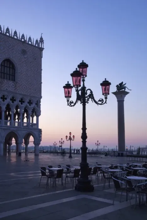 Framed Print : Early morning view of Piazza San Marco (St. Marks Square), Column of St Framed Print : Early morning view of Piazza San Marco (St. Marks Square), Column of St